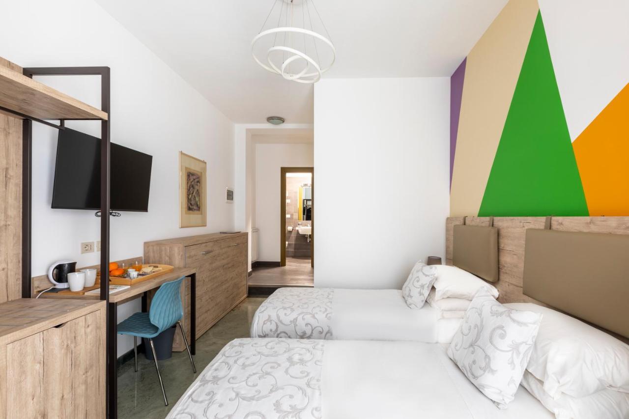 La Riviere Guesthouse Trastevere Rome Exterior photo