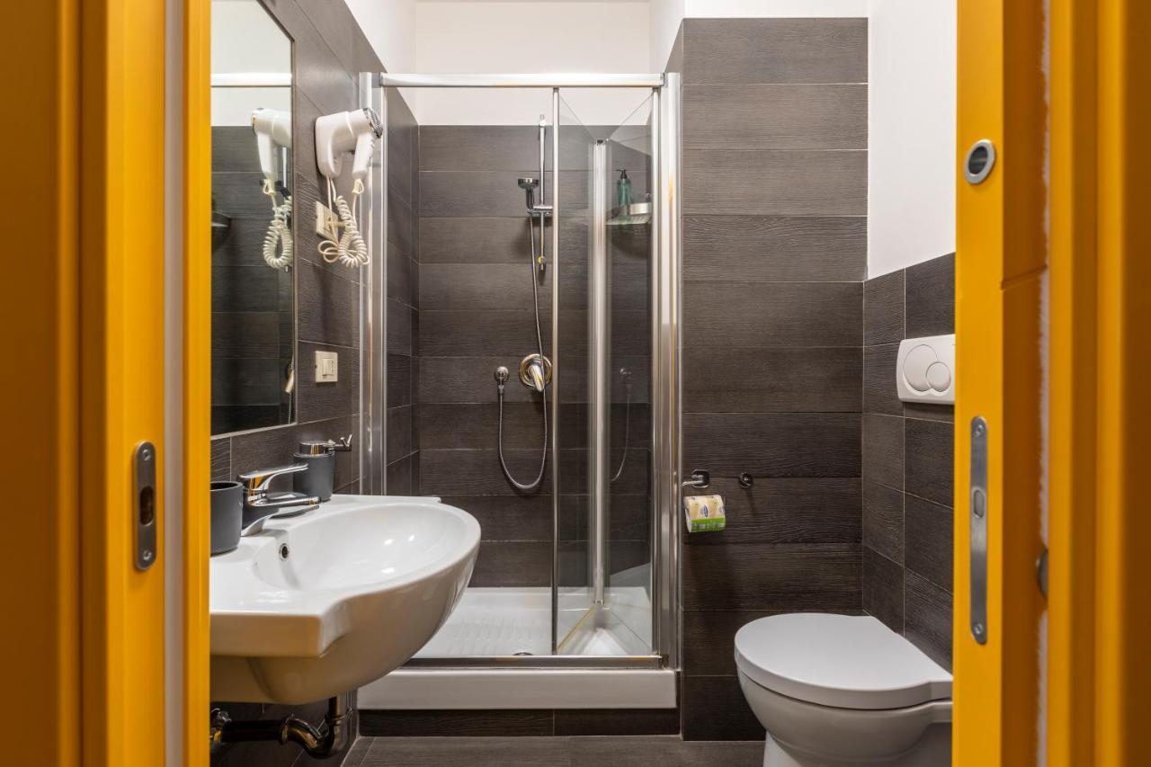 La Riviere Guesthouse Trastevere Rome Exterior photo