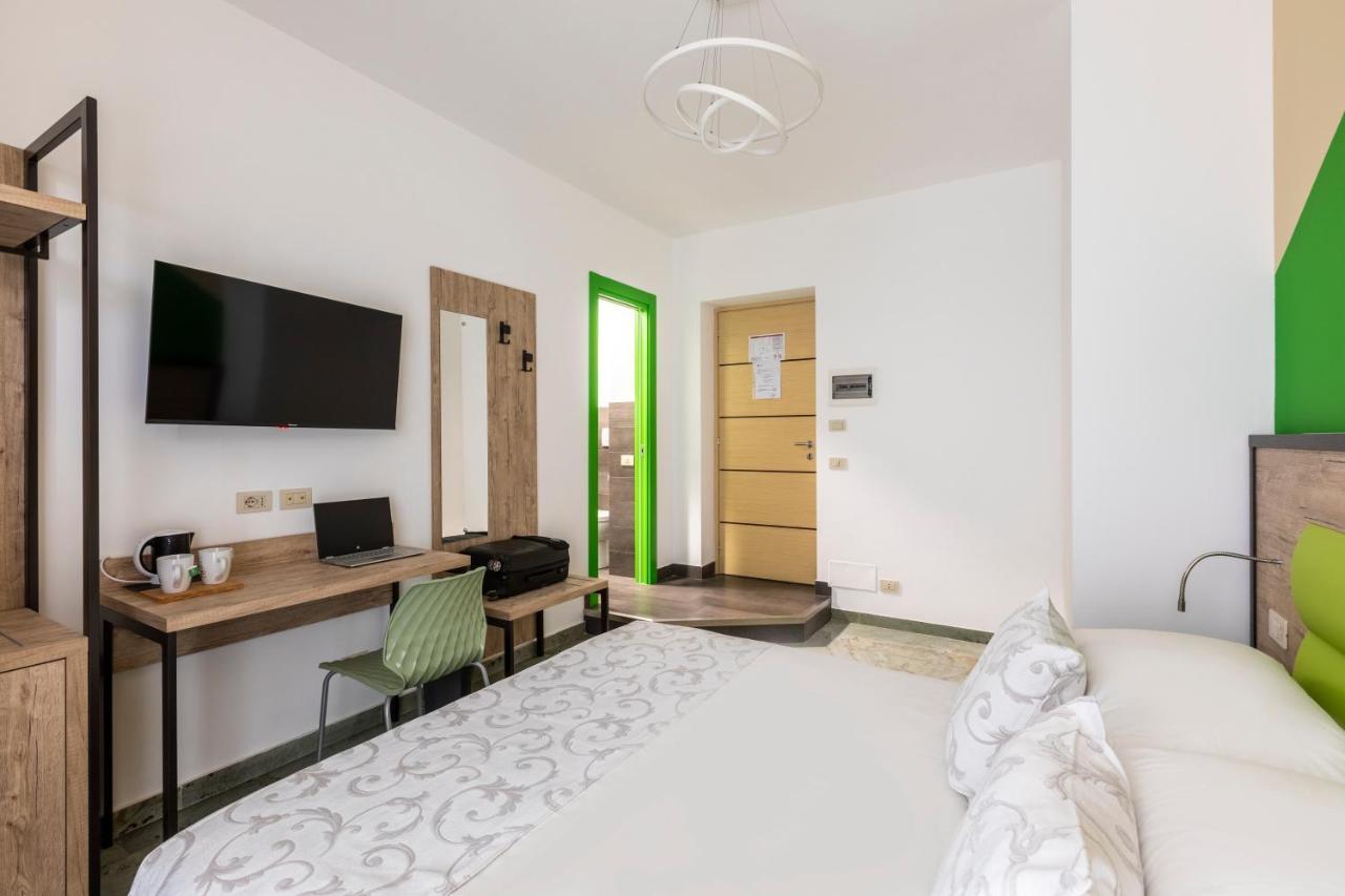 La Riviere Guesthouse Trastevere Rome Exterior photo